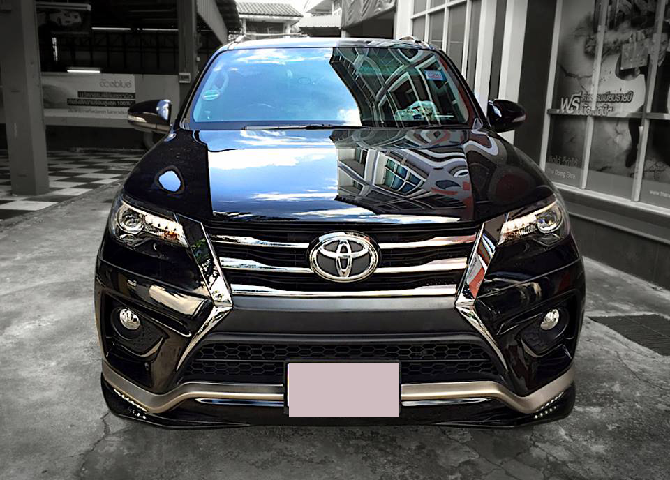 ĐỘ BODY KIT FORTUNER 2017 MẪU LEXUS